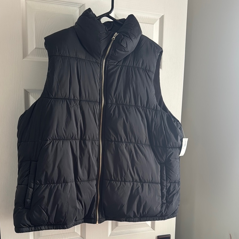 Old Navy Quilted Puffer Vest